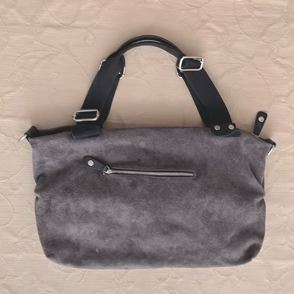 Suede & Leather Pocket Duffle Style Tote - 19” x 13” x 3” - EUC - Picture 3 of 9